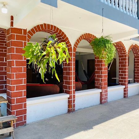 La Casona Sv Hostal Ла-Либертад Экстерьер фото