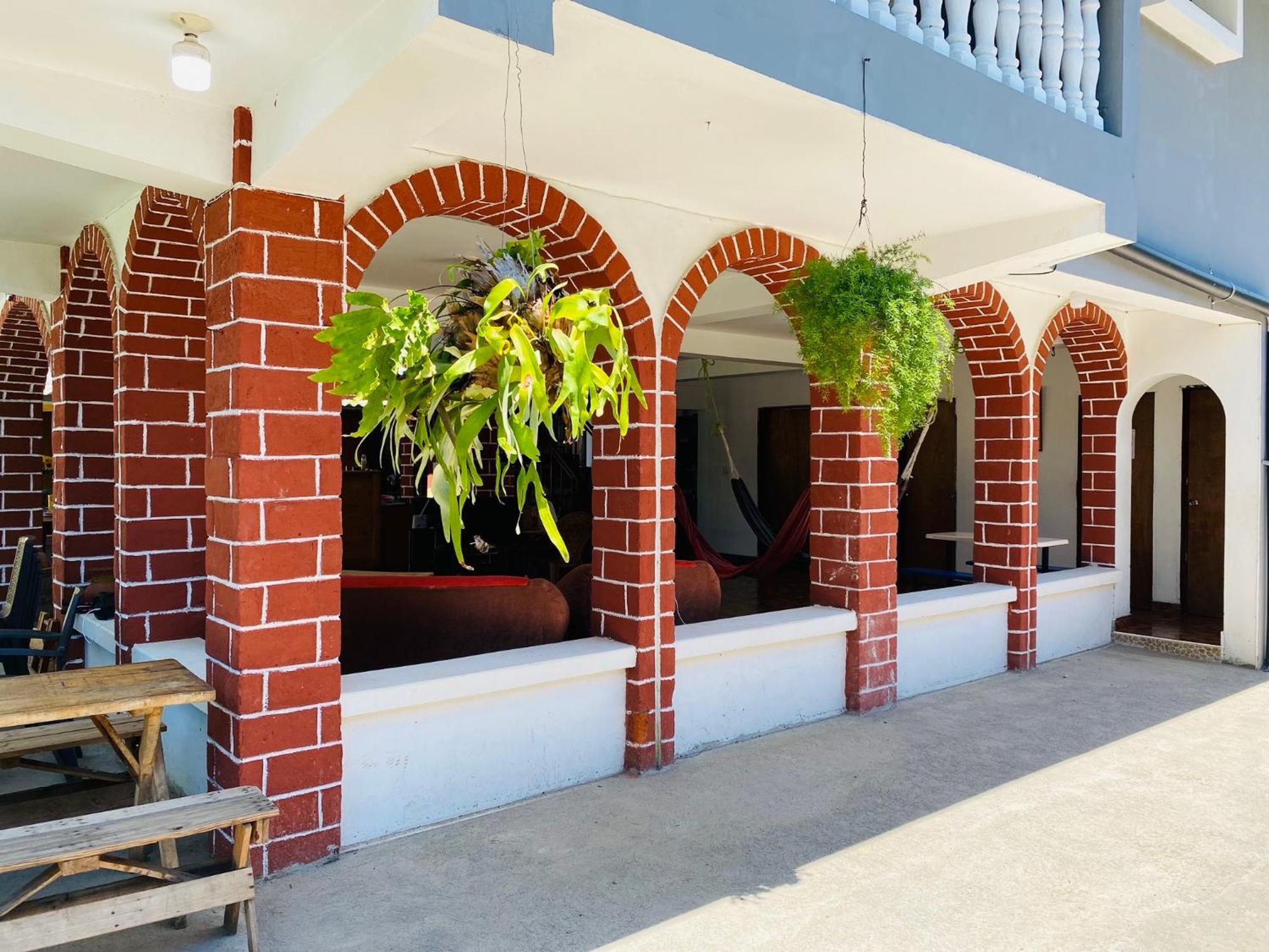 La Casona Sv Hostal Ла-Либертад Экстерьер фото