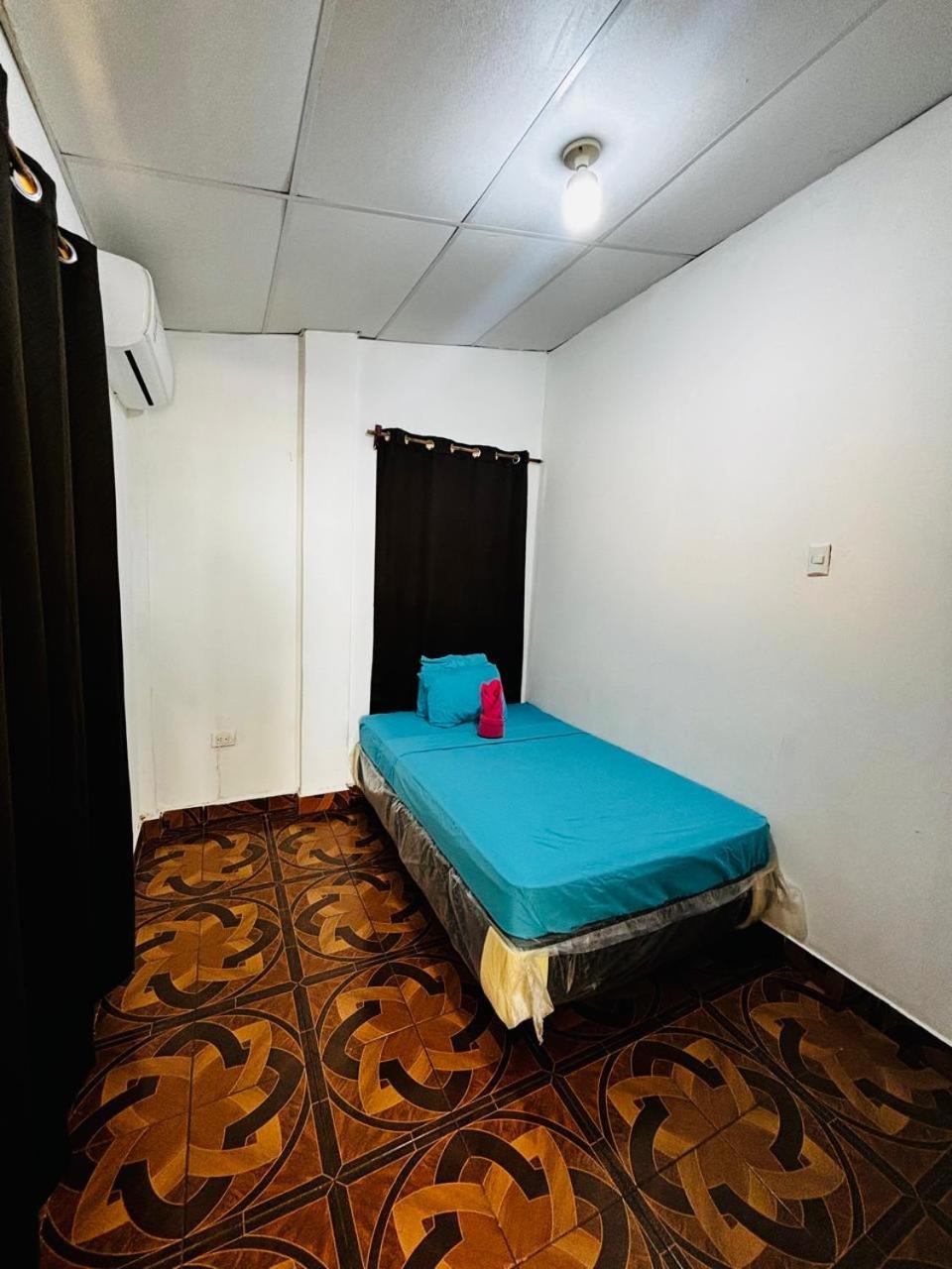 La Casona Sv Hostal Ла-Либертад Экстерьер фото